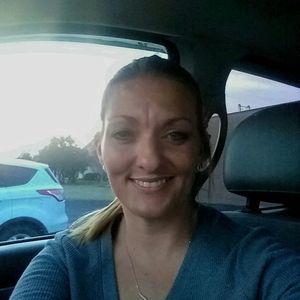 Meet your Posher, Candice